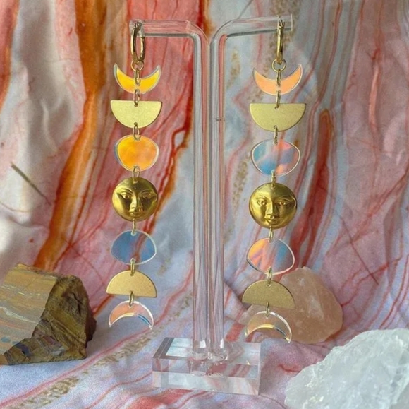 Jewelry - {5/$25} Moon phase dangle earrings